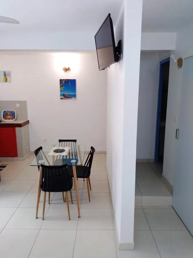 Appartement Cosy Le Marin 60 M² + Jardin